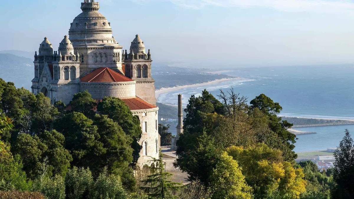 Santa Luzia Sanctuary above Viana do Castelo on a Viana do Castelo, Braga and Guimarães day tour from Porto, Portugal