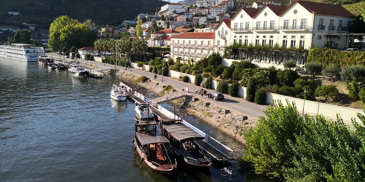 Vintage House Hotel on the Pinhão riverfront, a place to stay on a Douro Valley wine tour from Porto